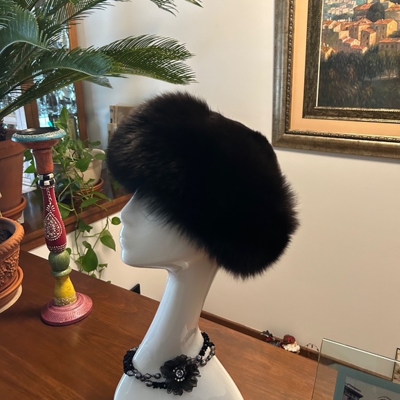 TheFurVault Lenore Marshall Ranch Mink Hat With Fox Trim, AOS, New with Tags main image 9